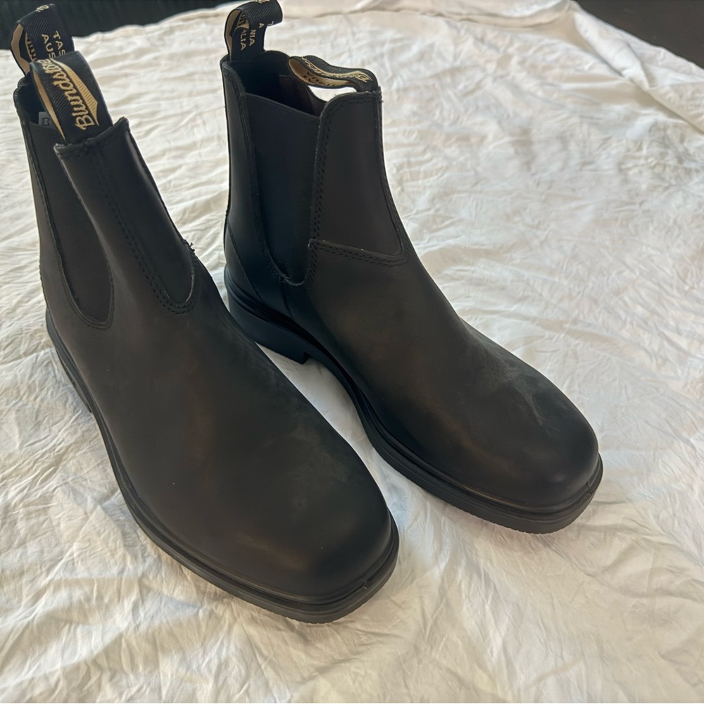 Blundstone Black Leather Boots New, never worn - Picture 3 of 8